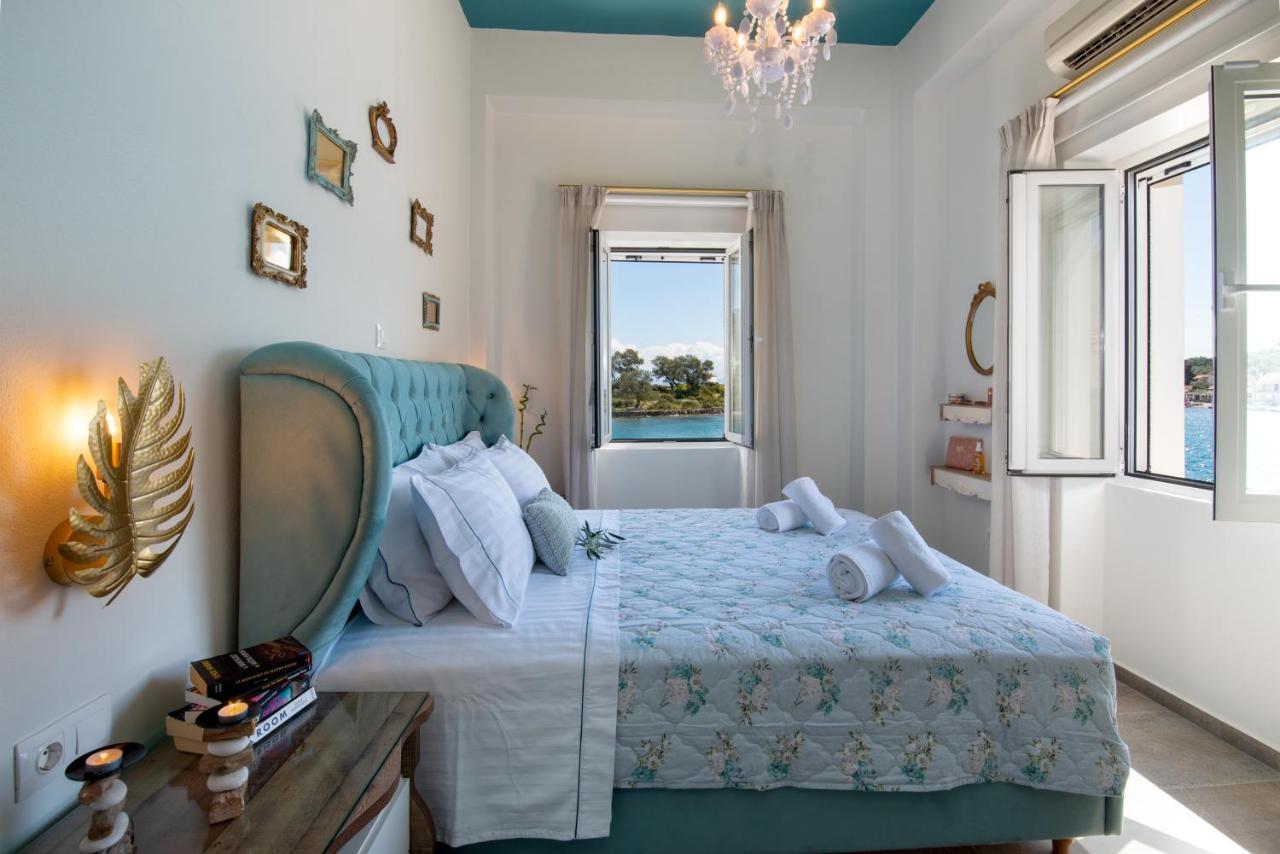 Sea Front Suite "Sea Tales" Gaios Ngoại thất bức ảnh