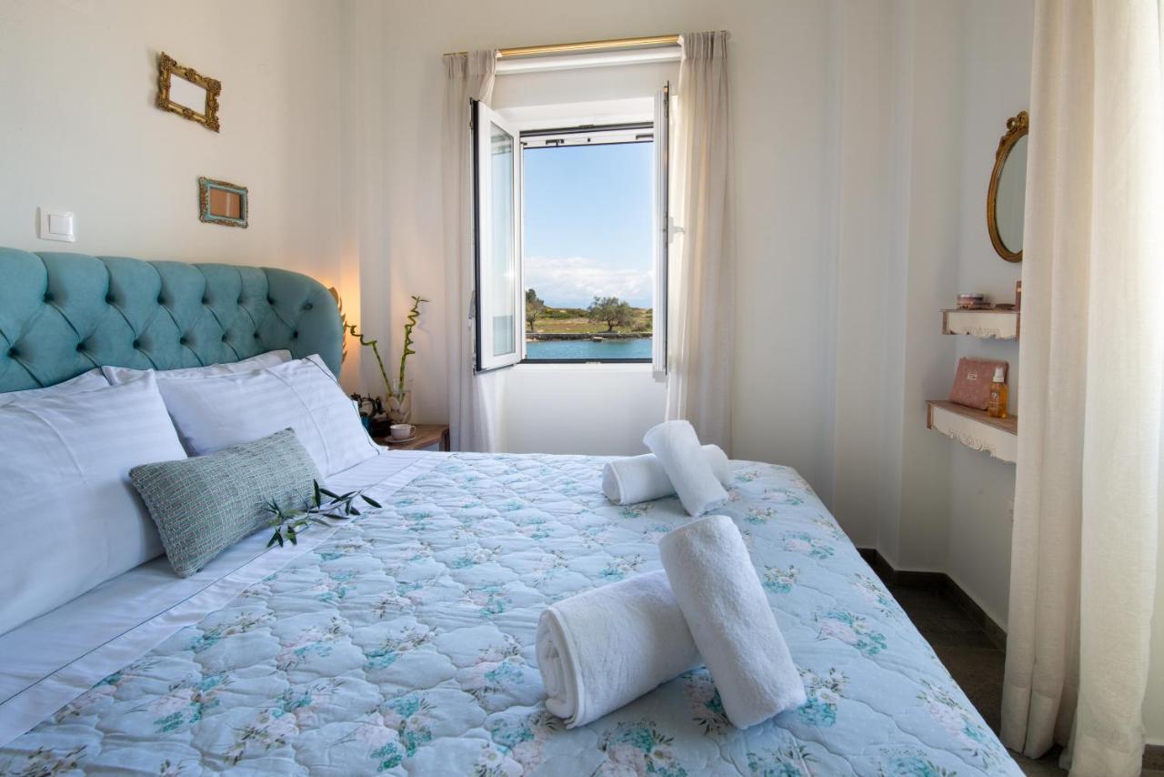 Sea Front Suite "Sea Tales" Gaios Ngoại thất bức ảnh